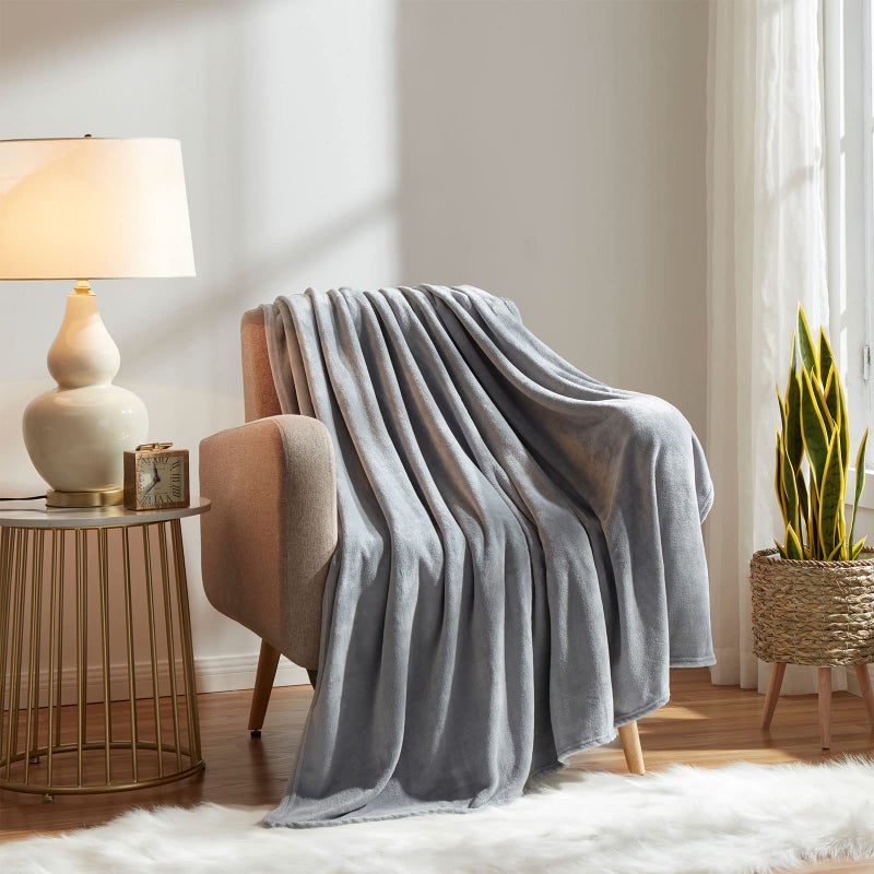 KMUSET Fleece Blanket Throw Size Grey Lightweight Super Soft Cozy Luxury Bed Blanket Microfiber Factory Shop - Image 3